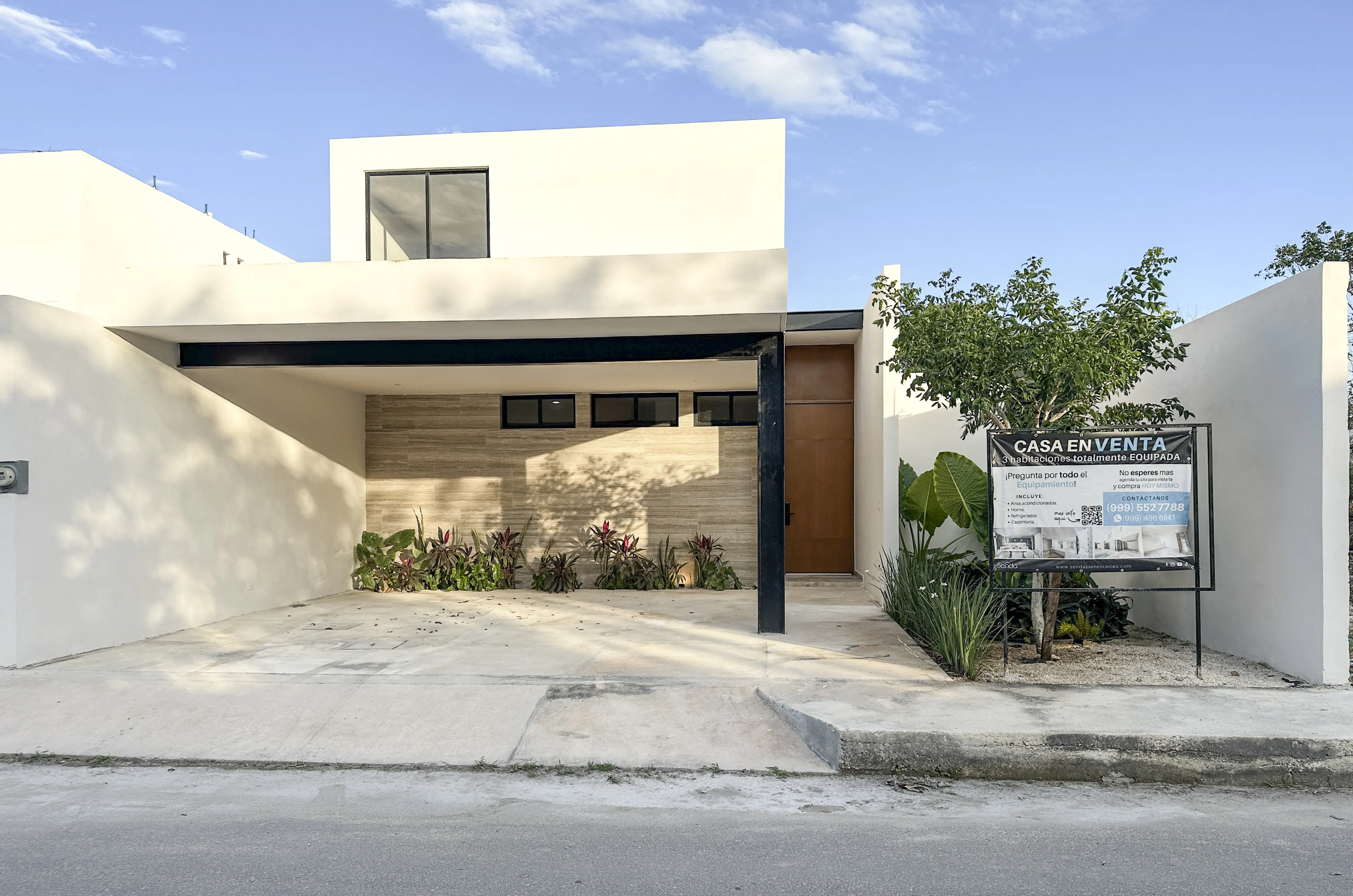 CASA EN VENTA CON 3 RECAMARAS Y EQUIPADA POR COMPLETO UBICADA EN CHOLUL.webp